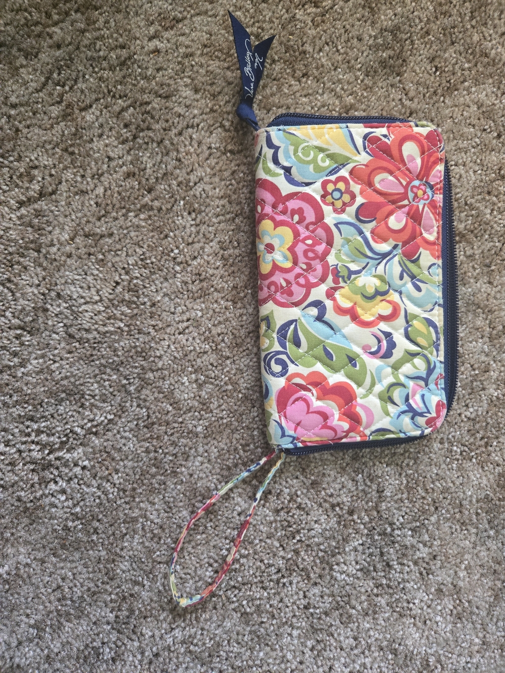 VERA BRADLEY Floral Quilted Wristlet Wallet - Multicolor